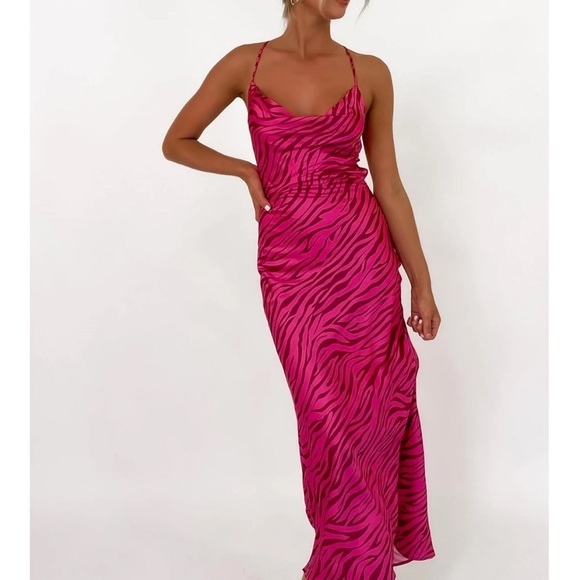 Elegant Pink Zebra Print Dress - Picture 9 of 12